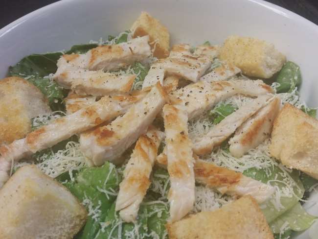 CHICKEN CAESAR SALAD